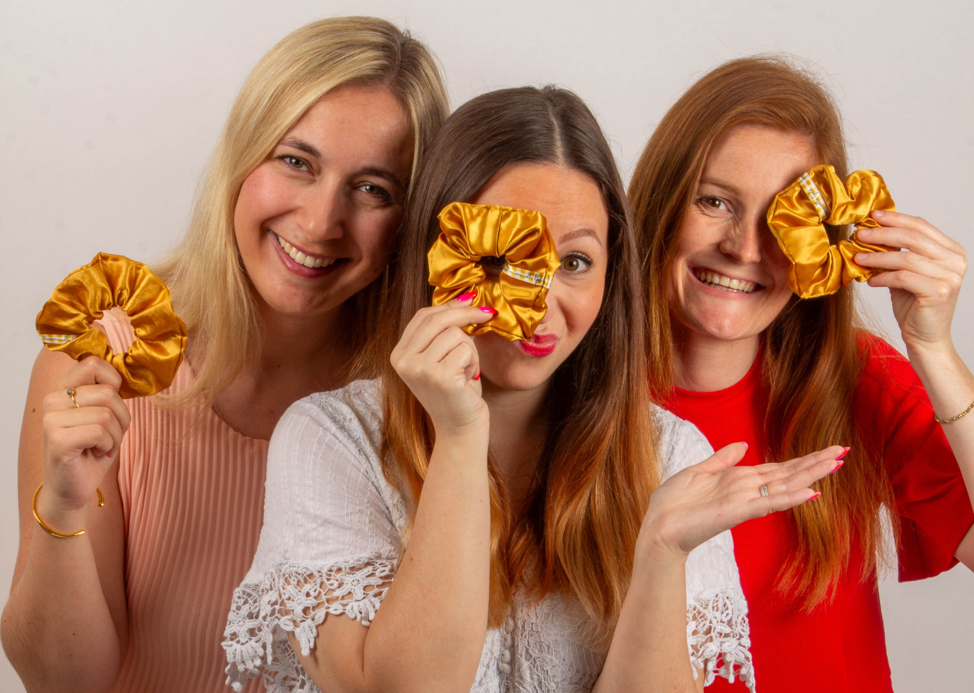 Astuces pour attacher ses cheveux sans les abimer